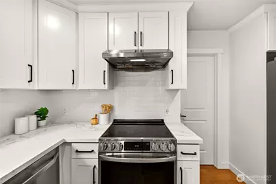 13750 3rd Avenue NW, Seattle, WA 98177 - Photo 11