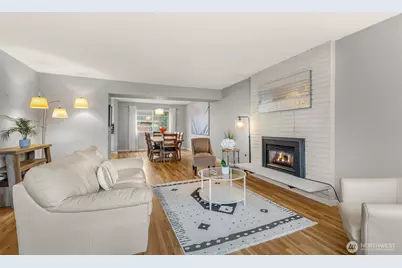 11907 NE 133rd Place, Kirkland, WA 98034 - Photo 3