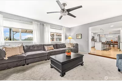 11907 NE 133rd Place, Kirkland, WA 98034 - Photo 9