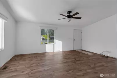 10022 191st Street E, Puyallup, WA 98375 - Photo 17