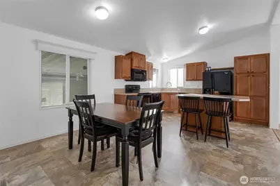 10022 191st Street E, Puyallup, WA 98375 - Photo 11