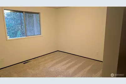 16826 41st Street E, Lake Tapps, WA 98391 - Photo 9