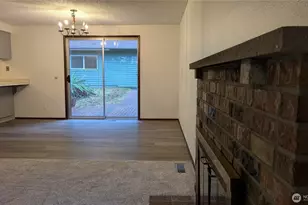 16826 41st St E, Lake Tapps, WA 98391 - Photo 5