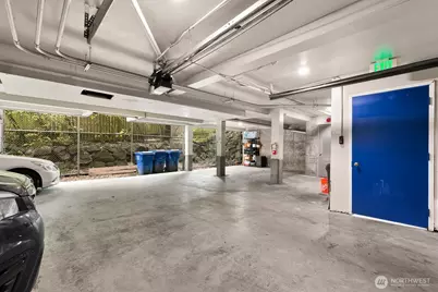 3660 Whitman Avenue N, Seattle, WA 98103 - Photo 35