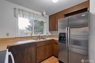 864 Overlook Drive, Morton, WA 98356 - Photo 17