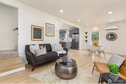 8416 Duncan Avenue S, Seattle, WA 98118 - Photo 3