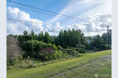 564 & 568 Point Brown Avenue NE, Ocean Shores, WA 98569 - Photo 17