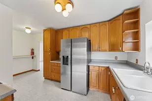 2225 E 64th St, Tacoma, WA 98404 - Photo 7