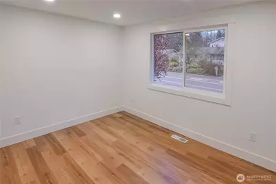 14001 90th Avenue NE, Kirkland, WA 98034 - Photo 17