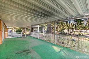 13405 Cedar Ct E, Bonney Lake, WA 98391 - Photo 7