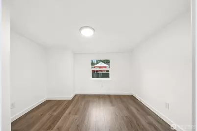 17403 Spanaway Lane E, Spanaway, WA 98387 - Photo 11