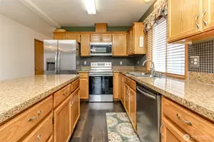 1609 200th St Ct E, Spanaway, WA 98387 - Photo 9