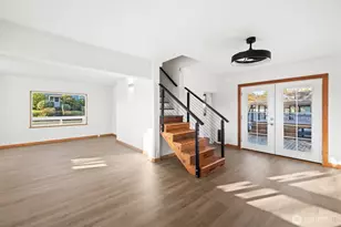 233 E 10th St, Port Angeles, WA 98362 - Photo 7