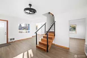 233 E 10th St, Port Angeles, WA 98362 - Photo 17