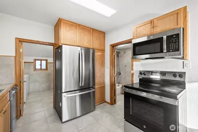 233 E 10th Street, Port Angeles, WA 98362 - Photo 21