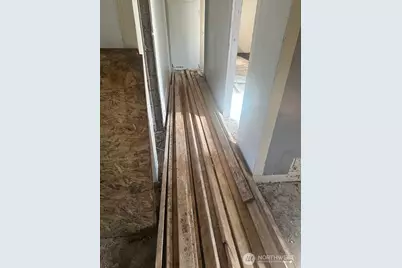 12217 SE Petrovitsky Road, Renton, WA 98058 - Photo 5