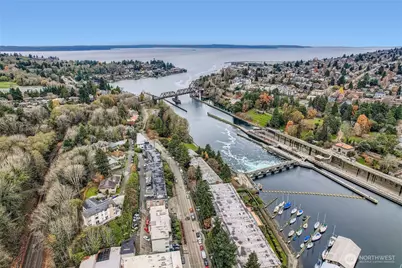 3200 W Commodore Way #206, Seattle, WA 98199 - Photo 29