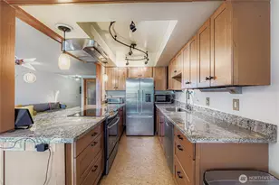 3200 W Commodore Way, Seattle, WA 98199 - Photo 9