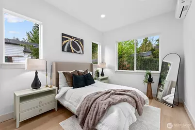 10811 24th Avenue NE, Seattle, WA 98125 - Photo 17