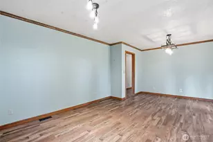 5351 Meeker, Kalama, WA 98625 - Photo 9