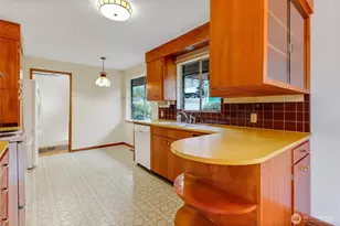 9013 Prentice Ave, Gig Harbor, WA 98332 - Photo 5