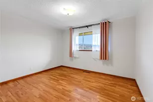 9013 Prentice Ave, Gig Harbor, WA 98332 - Photo 11