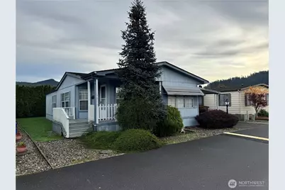 2388 Sparrow Loop #155, Kelso, WA 98626 - Photo 3