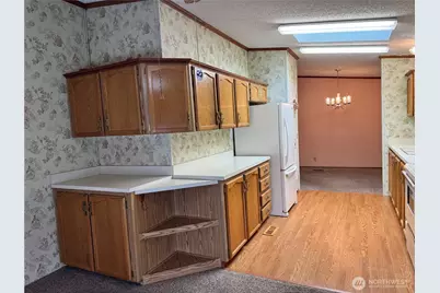 2388 Sparrow Loop #155, Kelso, WA 98626 - Photo 7