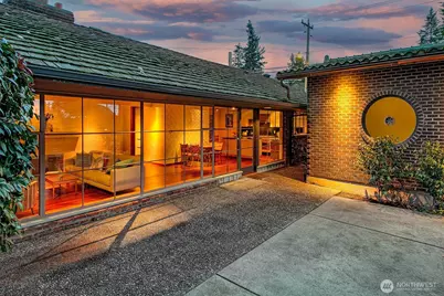 7503 Fairway Drive NE, Seattle, WA 98115 - Photo 31