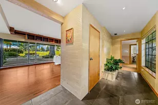 7503 Fairway Dr NE, Seattle, WA 98115 - Photo 15