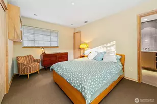 7503 Fairway Dr NE, Seattle, WA 98115 - Photo 19