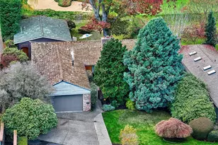 7503 Fairway Dr NE, Seattle, WA 98115 - Photo 33