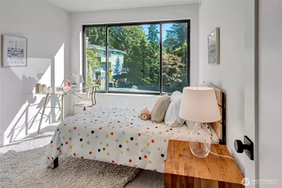 6950 SE Maker Street, Mercer Island, WA 98040 - Photo 31