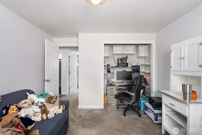 7030 123rd Avenue SE, Newcastle, WA 98056 - Photo 15