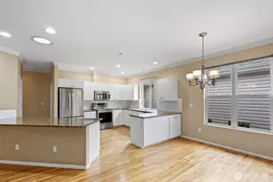 6910 38th St Ct W, University Place, WA 98466 - Photo 3