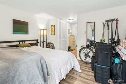 11006 NE 68th Street #806, Kirkland, WA 98033 - Photo 7