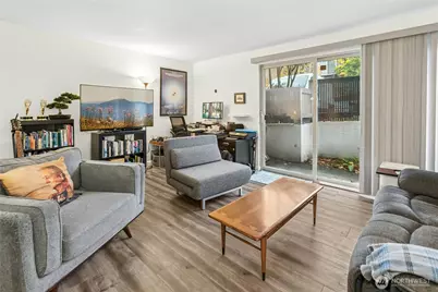 11006 NE 68th Street #806, Kirkland, WA 98033 - Photo 3