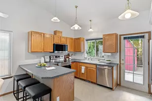 3310 Oas Dr W, University Place, WA 98466 - Photo 11