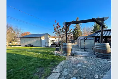 1180 4th Avenue N, Okanogan, WA 98840 - Photo 33