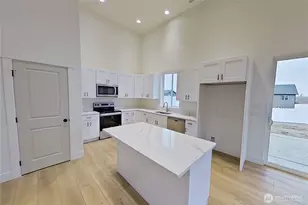 16 Juanita Way, Malaga, WA 98828 - Photo 7