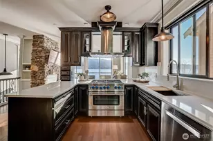 4013 E Lake Sammamish Shore Ln, Sammamish, WA 98075 - Photo 13