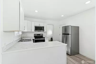 1926 Colby Avenue, Everett, WA 98201 - Photo 5