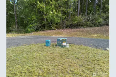 151 E Kingsley Place, Belfair, WA 98528 - Photo 11