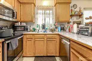 10509 202nd Ave E, Bonney Lake, WA 98391 - Photo 11