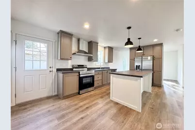 3060 Pennsylvania Street, Longview, WA 98632 - Photo 5