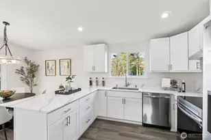 7002 42nd Ave S, Seattle, WA 98118 - Photo 5