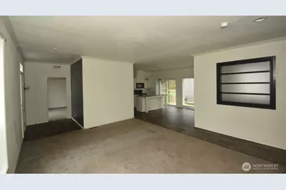 4256 Northgate Drive, Oak Harbor, WA 98277 - Photo 3