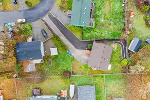 1072 NE Lombard Ct, Bremerton, WA 98311 - Photo 5