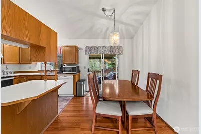 1072 NE Lombard Court, Bremerton, WA 98311 - Photo 11