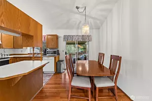 1072 NE Lombard Ct, Bremerton, WA 98311 - Photo 11